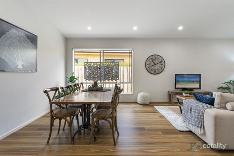 Property photo of 6A The Oaks Croydon VIC 3136