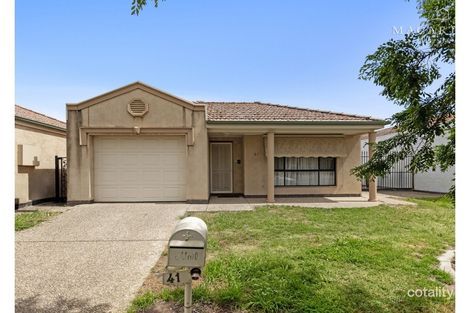 Property photo of 41 Galing Place Wagga Wagga NSW 2650