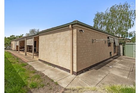 Property photo of 41 Galing Place Wagga Wagga NSW 2650