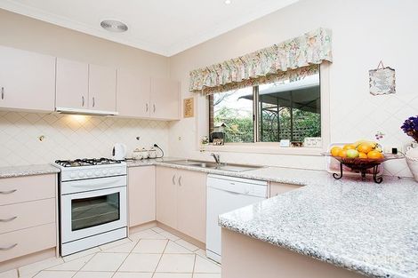 Property photo of 2/56 Kernan Street Strathmore VIC 3041