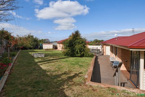 Property photo of 3 Bradley Place Warragul VIC 3820