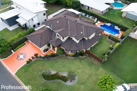 Property photo of 2 Plantation Place Wellington Point QLD 4160