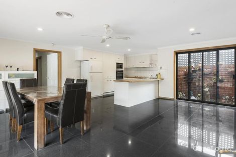 Property photo of 14 Sunnyside Drive Berwick VIC 3806