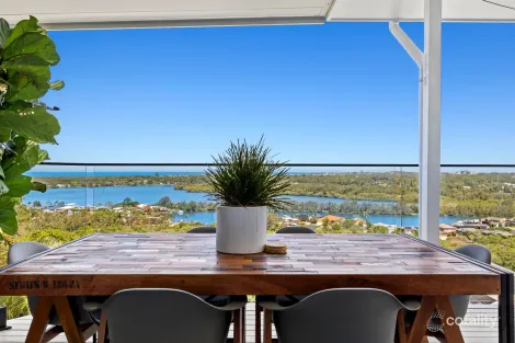 14 Blue Haze Cres, Banora Point, NSW 2486