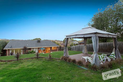 Property photo of 22 Outlook Drive Berwick VIC 3806
