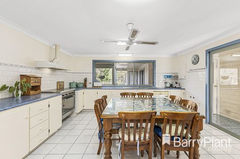 Property photo of 5 Nicholas Road Wandin North VIC 3139