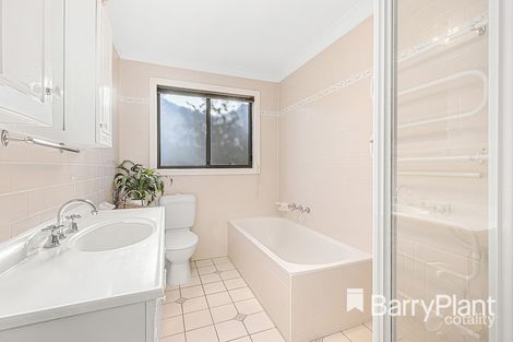 Property photo of 5 Nicholas Road Wandin North VIC 3139
