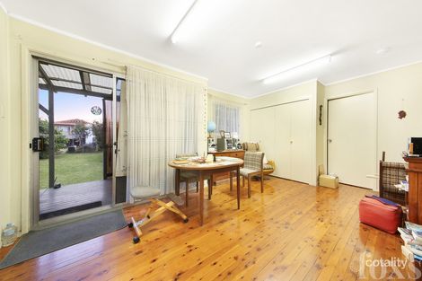 Property photo of 18 Ernest Street Labrador QLD 4215