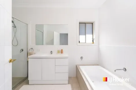 Property photo of 14 Olive Hill Drive Cobbitty NSW 2570