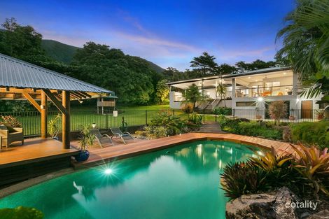 10-12 Tognolini Cl, Redlynch, QLD 4870