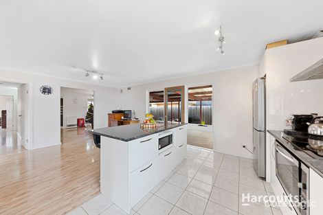 Property photo of 17 Acacia Crescent Melton South VIC 3338