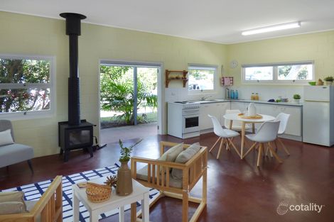 Property photo of 8 Currawong Street Mudjimba QLD 4564