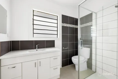 Property photo of 18 Hyde Street Seddon VIC 3011