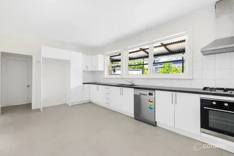 Property photo of 18 Hyde Street Seddon VIC 3011