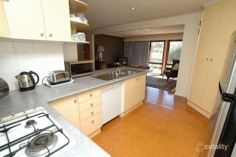 Property photo of 3 Mowle Place Weetangera ACT 2614