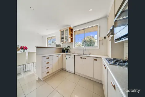 15 DEGRAVES CRES, WANNIASSA, ACT 2903