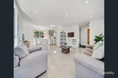 Property photo of 15 Degraves Crescent Wanniassa ACT 2903