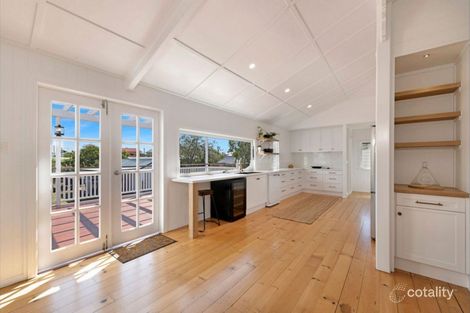27 Walker St, Bundaberg South, QLD 4670