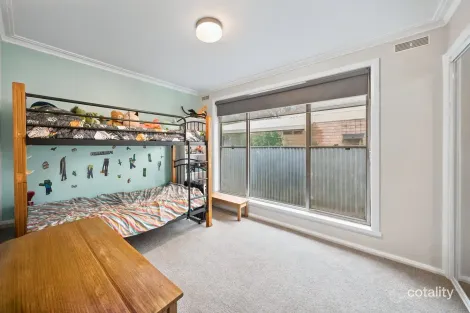 Property photo of 32 Howe Street Mooroopna VIC 3629