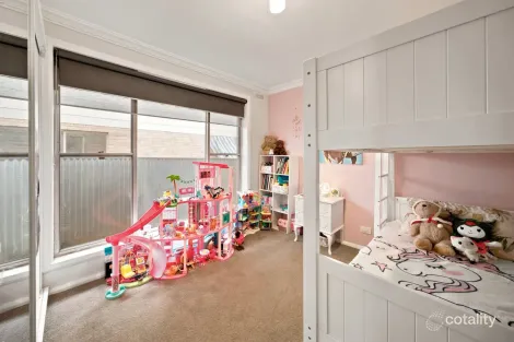 Property photo of 32 Howe Street Mooroopna VIC 3629
