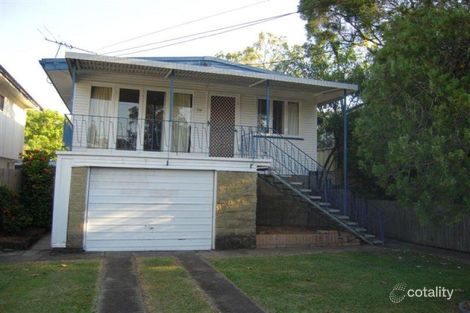 74 Lancelot St, Tennyson, QLD 4105