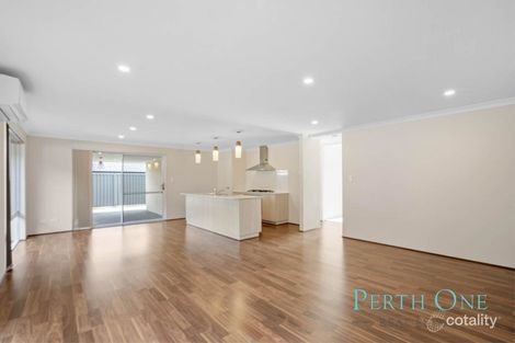 Property photo of 13 Ametrine Street Treeby WA 6164