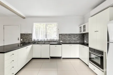 Property photo of 11 Beardmore Street Wodonga VIC 3690
