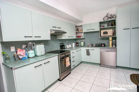 Property photo of 15 Hinkler Crescent Sunset QLD 4825
