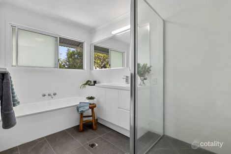 Property photo of 1 Silverwood Drive Burnside QLD 4560