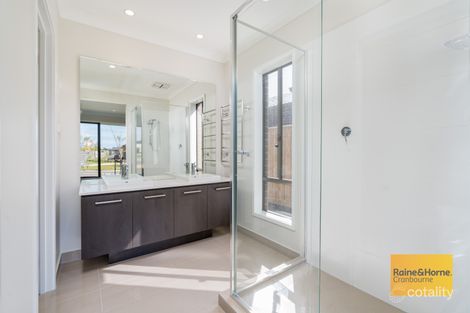 Property photo of 11 Creekside Street Clyde VIC 3978