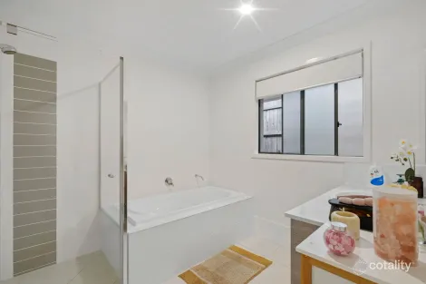 Property photo of 44 Haven Drive Holmview QLD 4207