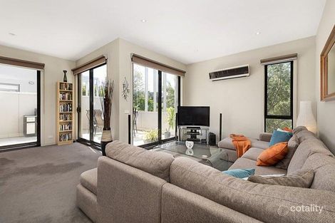 Property photo of 18 Evergreen Circuit Cheltenham VIC 3192