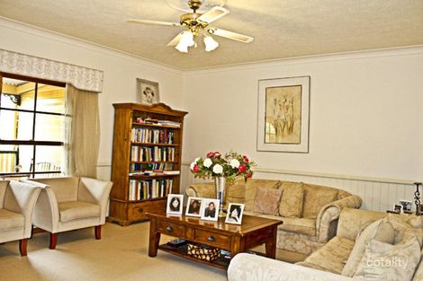 Property photo of 10 Donaghy Court Highfields QLD 4352