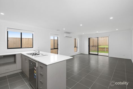 Property photo of 14 Terry Street Doreen VIC 3754