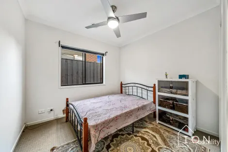 Property photo of 13 Invermay Way Clyde VIC 3978