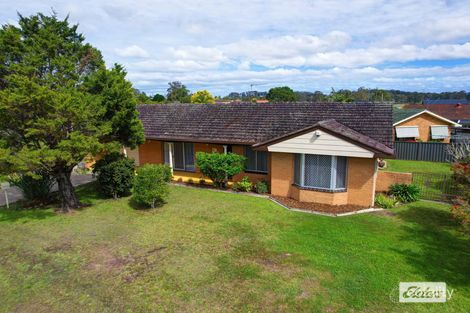 6 Jacaranda Ave, Taree, NSW 2430