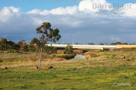 Property photo of 34 Breakwater Crescent Point Cook VIC 3030