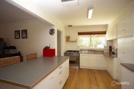 Property photo of 11 Dolphin Street Aspendale VIC 3195