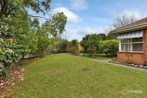 Property photo of 4 Orrell Court Mount Waverley VIC 3149