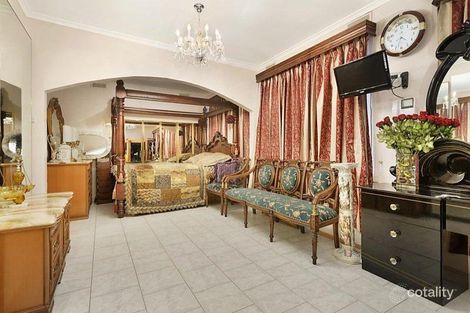 Property photo of 61 Scotsburn Avenue Oakleigh South VIC 3167