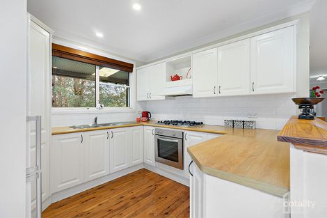 Property photo of 10 Currawong Avenue Valley Heights NSW 2777