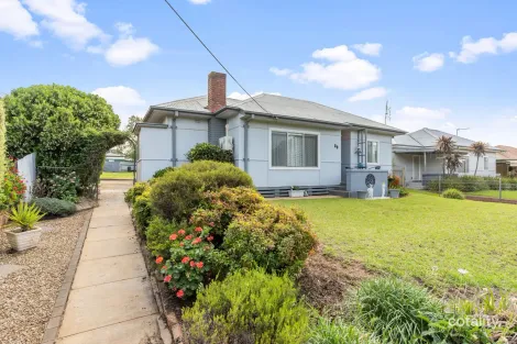 61 Seignior St, Junee, NSW 2663