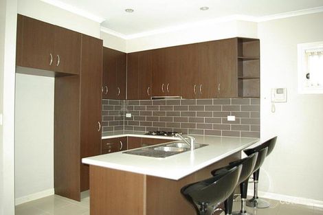 Property photo of 2/16 Camperdown Avenue Sunshine North VIC 3020