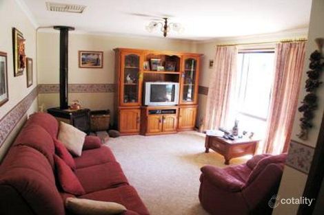 Property photo of 20 Kyeamba Avenue Lake Albert NSW 2650