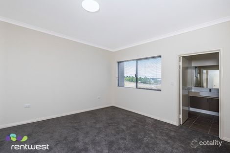Property photo of 30/1 Villa Pass Ellenbrook WA 6069