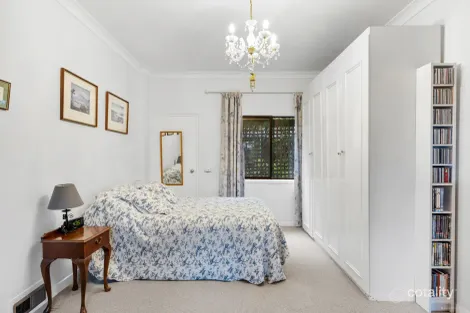 Property photo of 85 Pitt Street Eltham VIC 3095