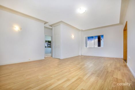 Property photo of 4/20 Rowland Avenue Wollongong NSW 2500