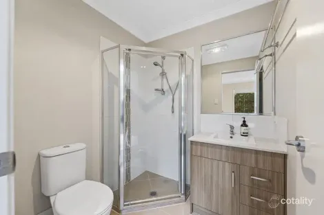 Property photo of 3/28 Swallow Court Newtown QLD 4350