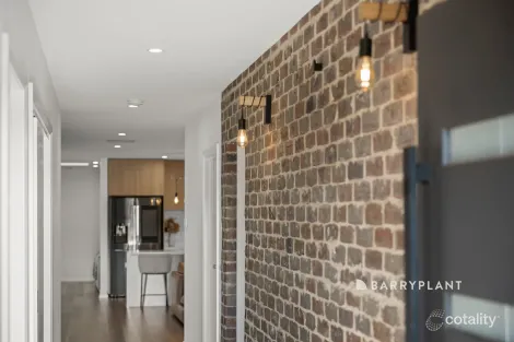 12 Tamar Ave, Warragul, VIC 3820