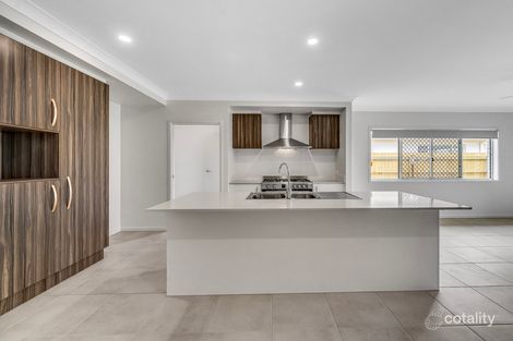 65 Hilltop Cct, Pallara, QLD 4110